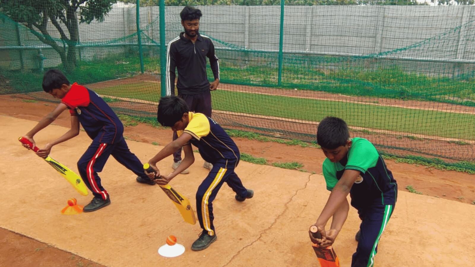 aspire bee school cricke team